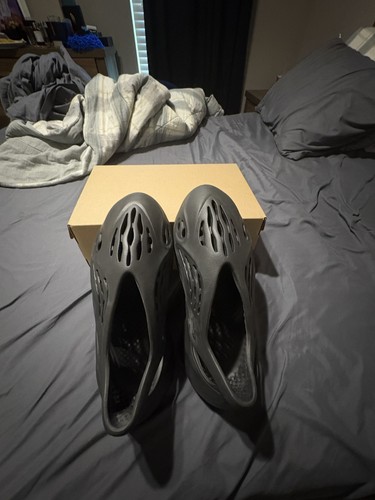 Adidas yeezy foam - ⚫️,