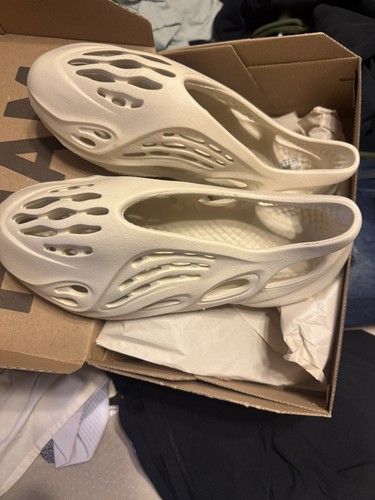 New size adidas yeezy foam - 12,