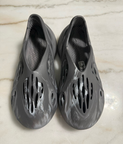 Used adidas yeezy - used, runner